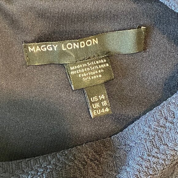 Margo Midi Short Sleeve Dress Navy Blue with Necktie. Size 14 - Picture 4 of 7